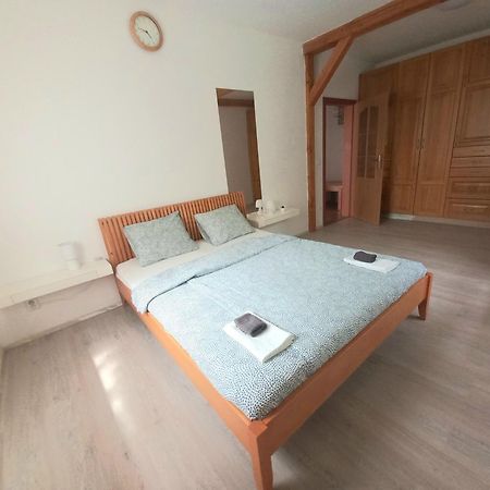 Apartmany Kocanda Jesenice  Pokój zdjęcie